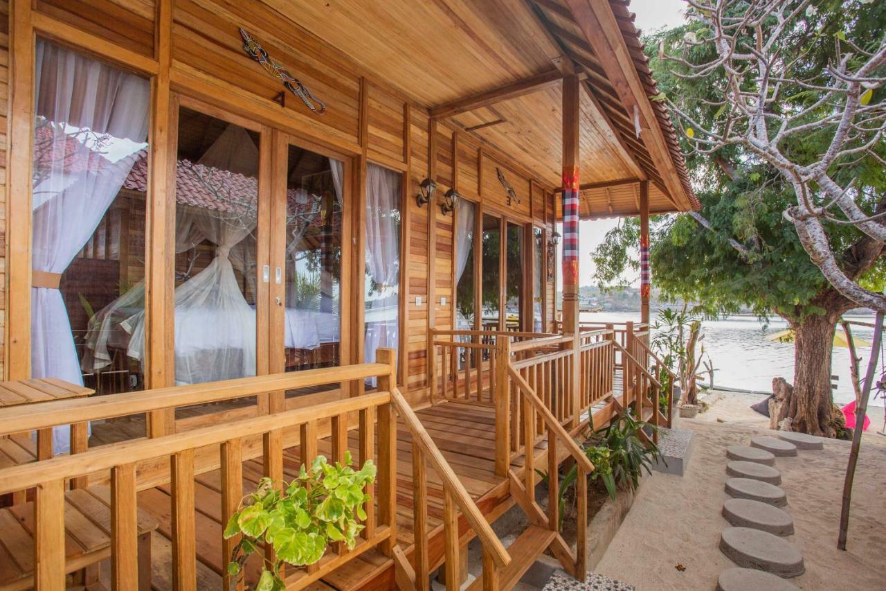 Wooden Beach Sunset Cottages Lembongan Extérieur photo
